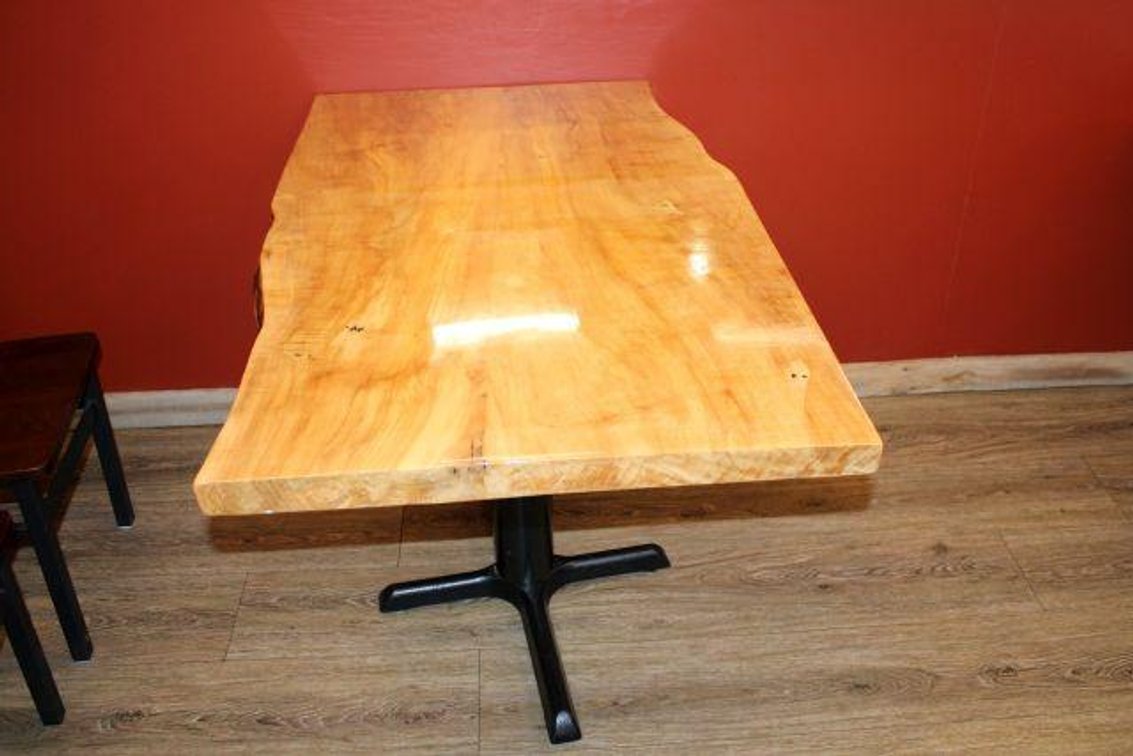 LIVE EDGE TABLE