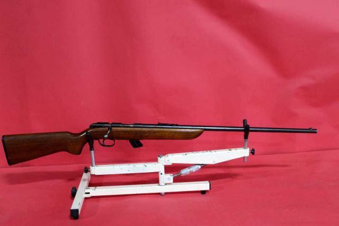REMINGTON 511 SCOREMASTER .22S,L,LR BOLT ACTION RIFLE