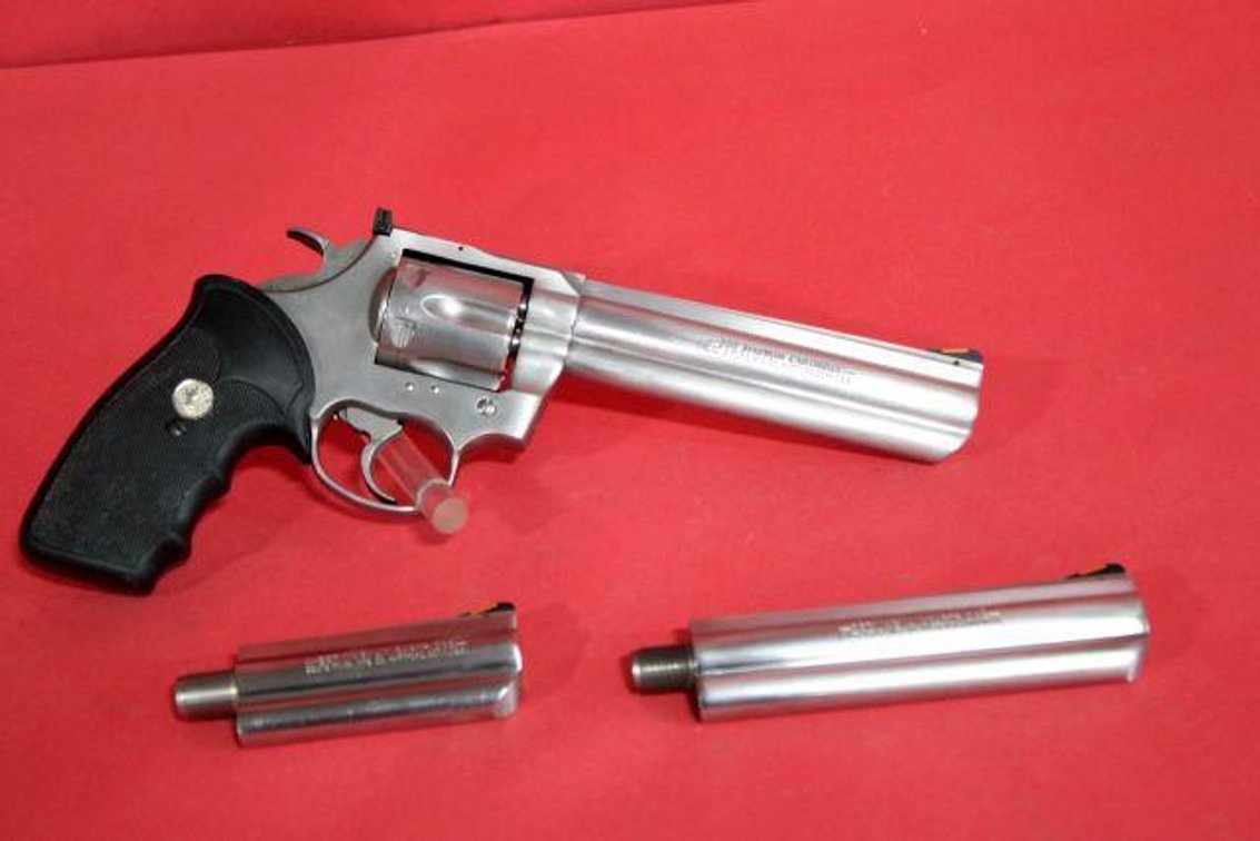 COLT KING COBRA 357MAG DOUBLE ACTION REVOLVER W/ 3 BARRELS