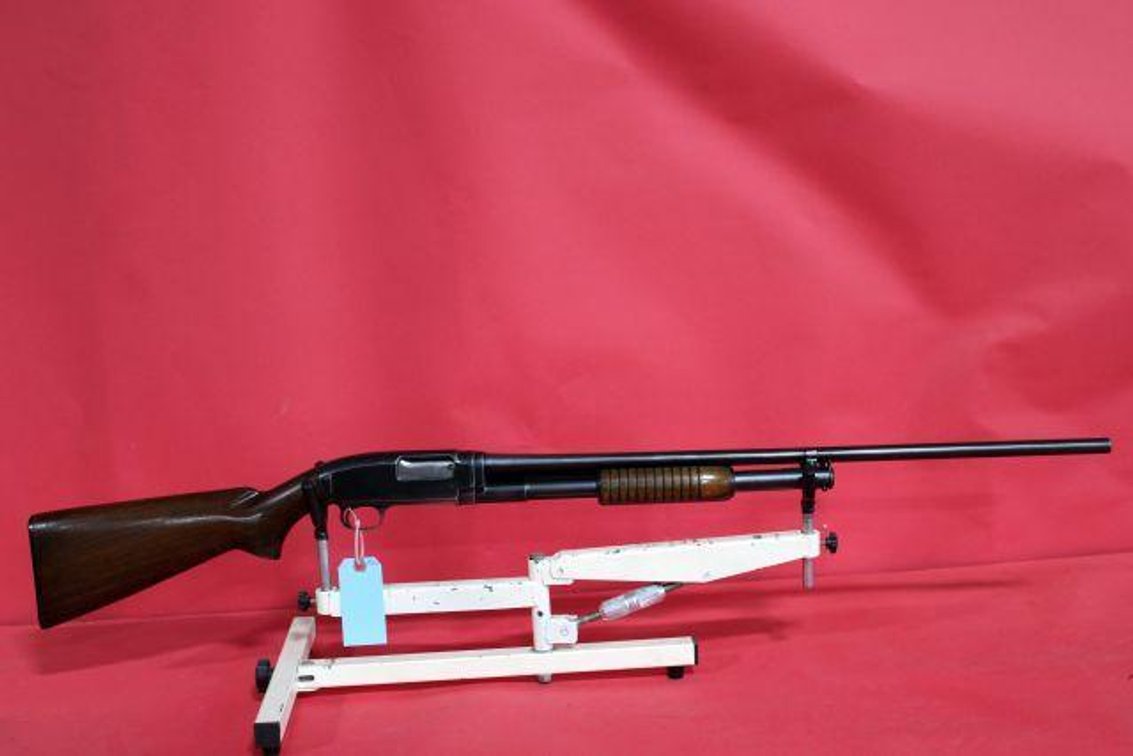 WINCHESTER MODEL 12 20G PUMP SHOTGUN