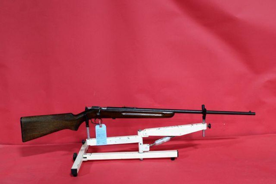 WINCHESTER MODEL 67 .22 BOLT ACTION RIFLE
