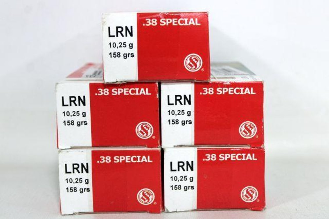 250 ROUNDS SELLIER & BELLOT .38 SPL AMMO