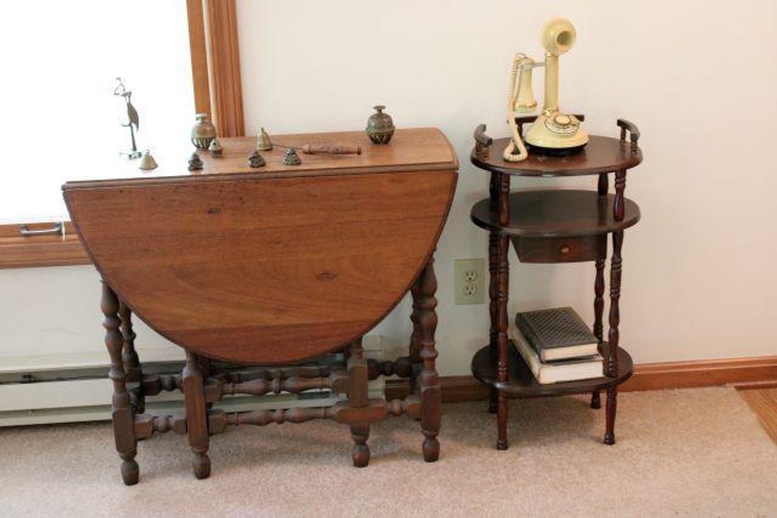 DROP LEAF TABLE, NIGHT STAND, CONTENTS 
