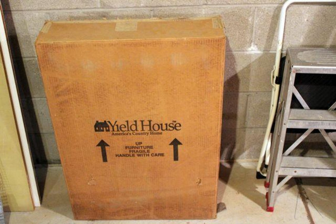 YIELDHOUSE BEDSIDE CHEST