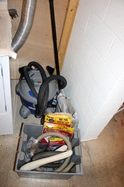 SHOP VAC
