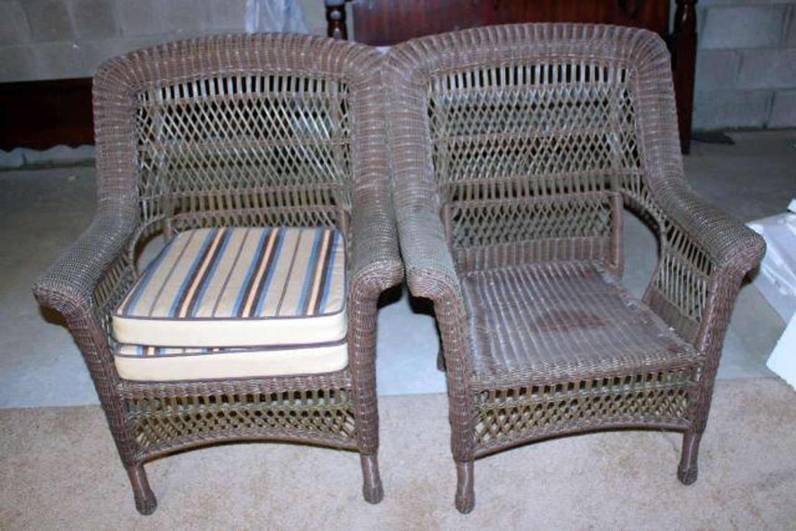 WICKER CHAIRS 