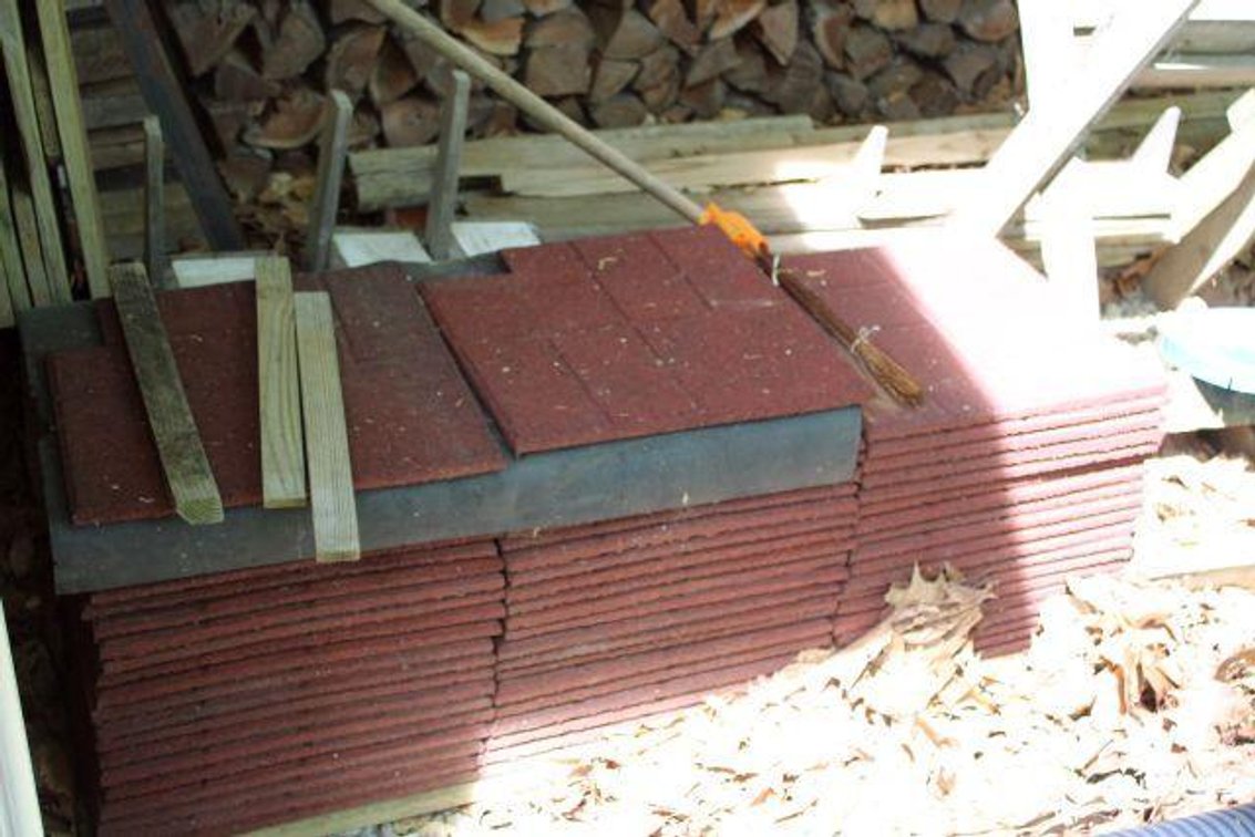 RUBBER BRICK PADS