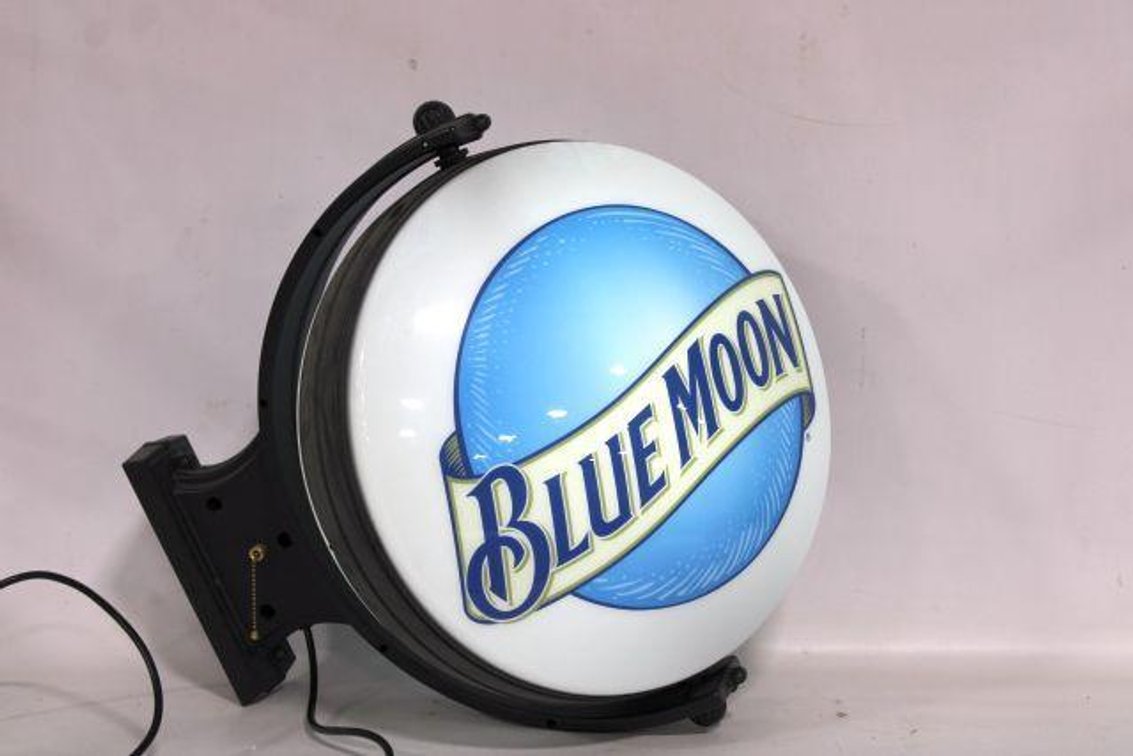 SPINNING BLUE MOON SIGN 