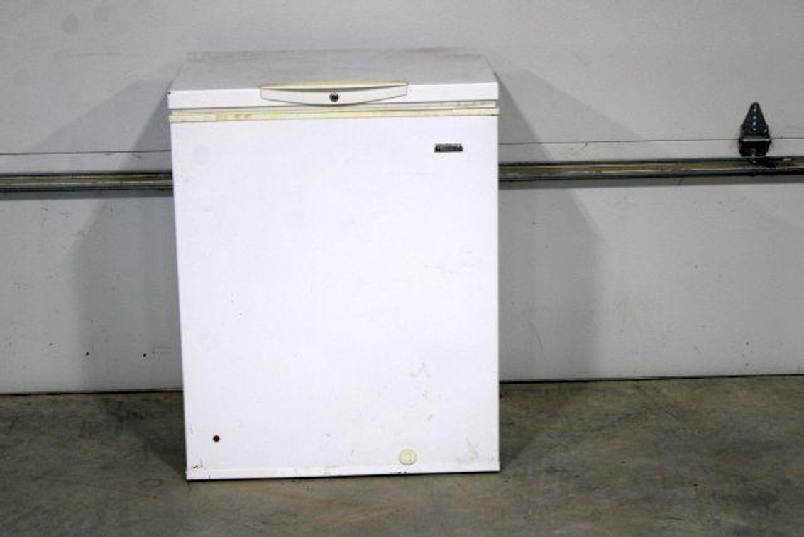 KENMORE CHEST FREEZER 