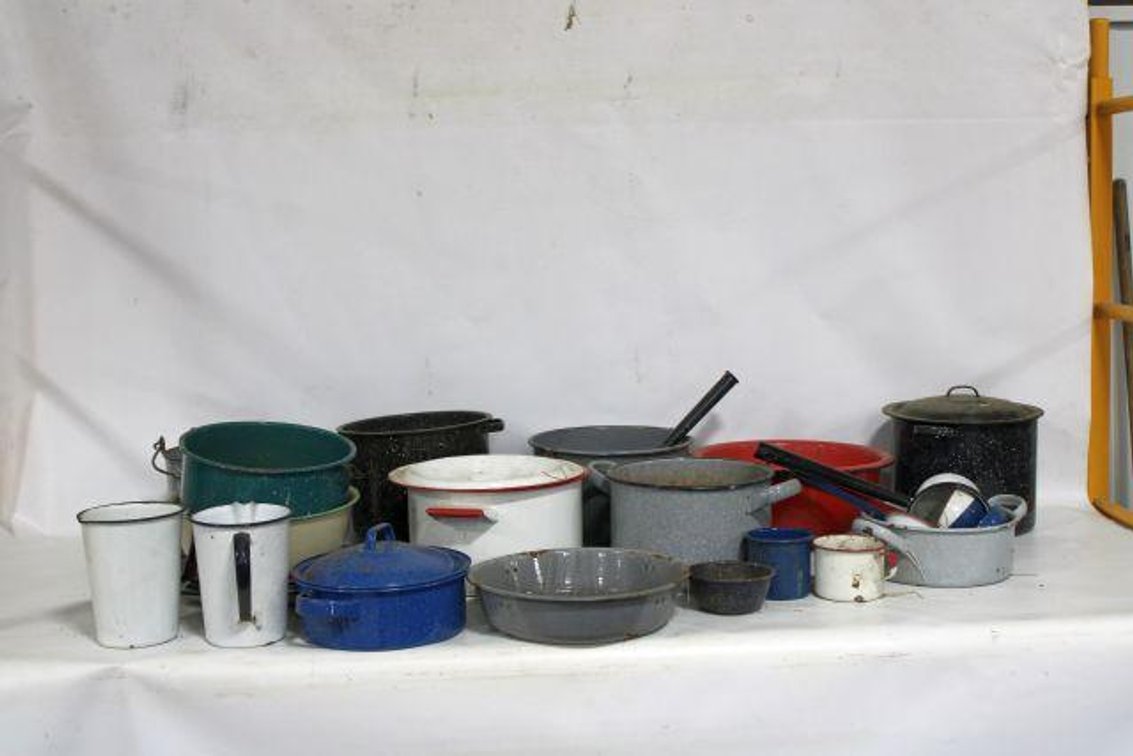 ENAMEL DISHWARE