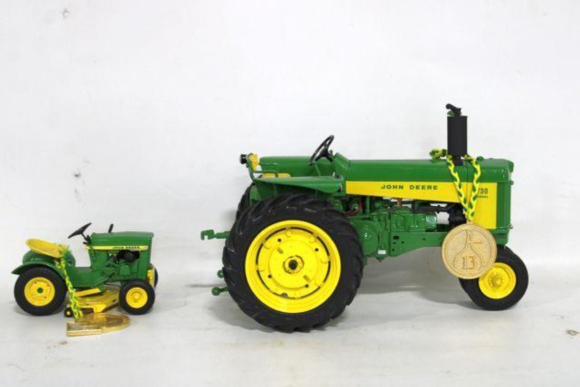 ERTL DIECAST TRACTORS 