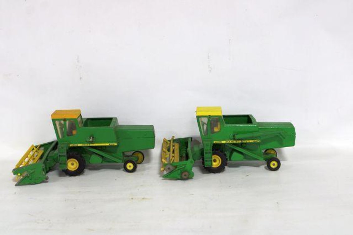 DIECAST JOHN DEERE 6600 COMBINES 