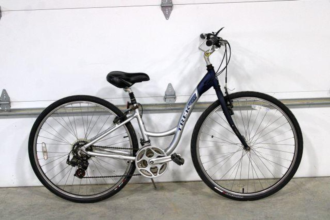 TREK MULTITRACK 7000 FEMALE BIKE