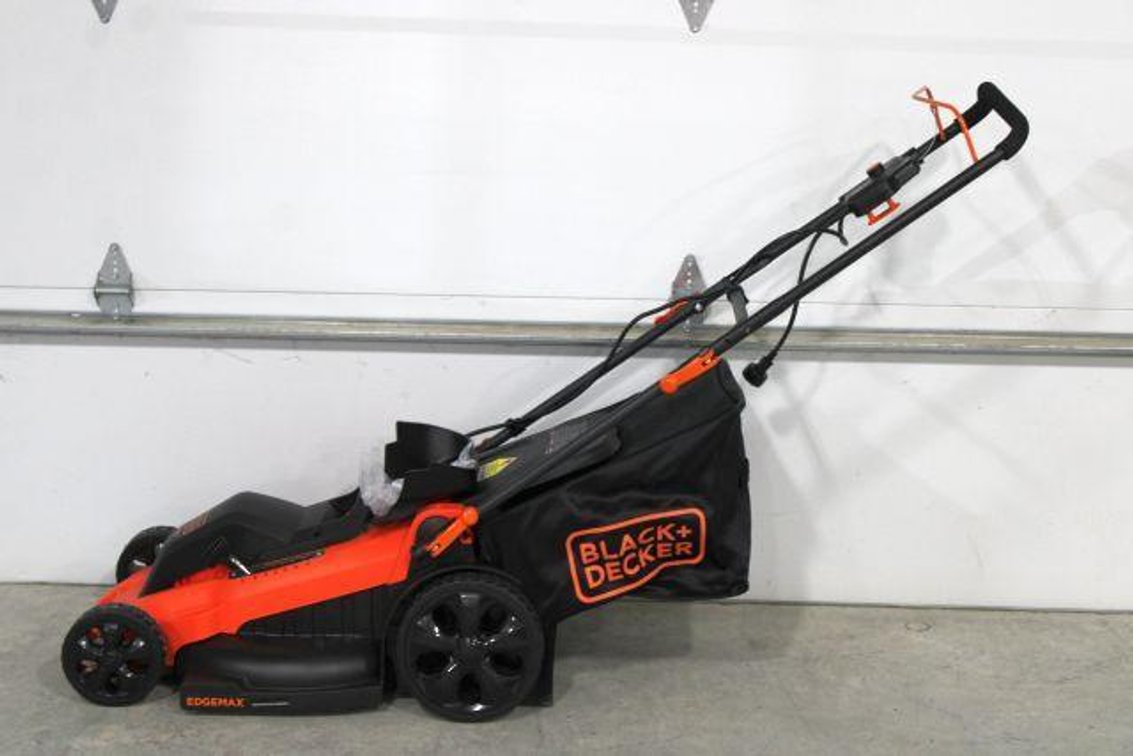 BLACK AND DECKER EDGEMAX ELECTRIC MOWER 