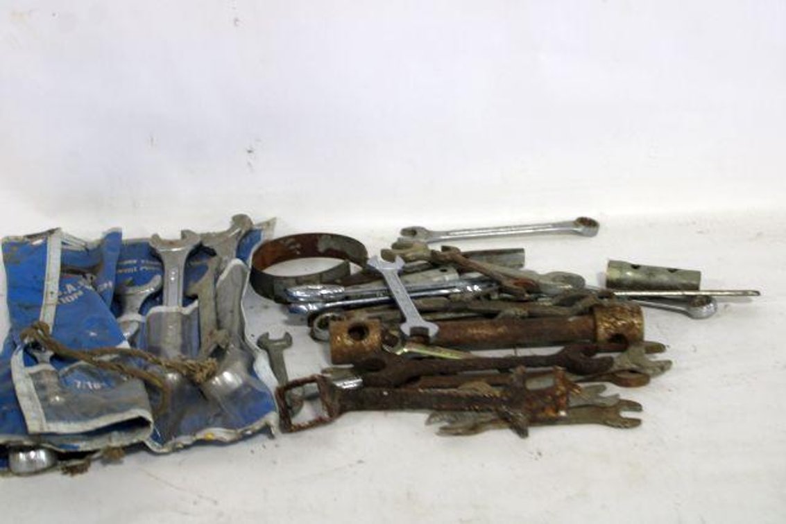 WRENCHES 