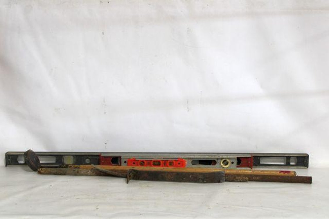 PRY BARS, MAGNET, LEVELS
