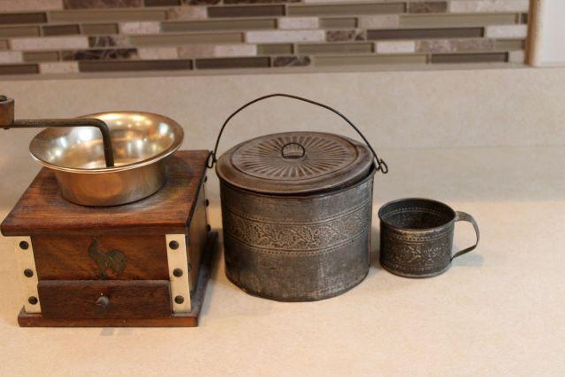 ANTIQUE COFFEE GRINDER AND PARTIAL VICTORIAN TEA SET 