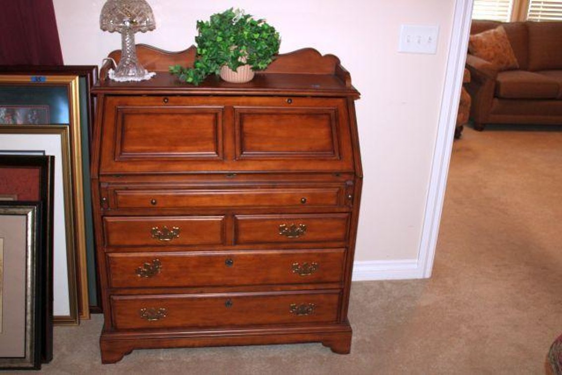VINTAGE SECRETARY FLIP TOP DESK