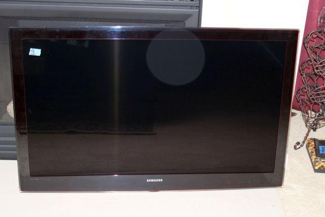  SAMSUNG TV