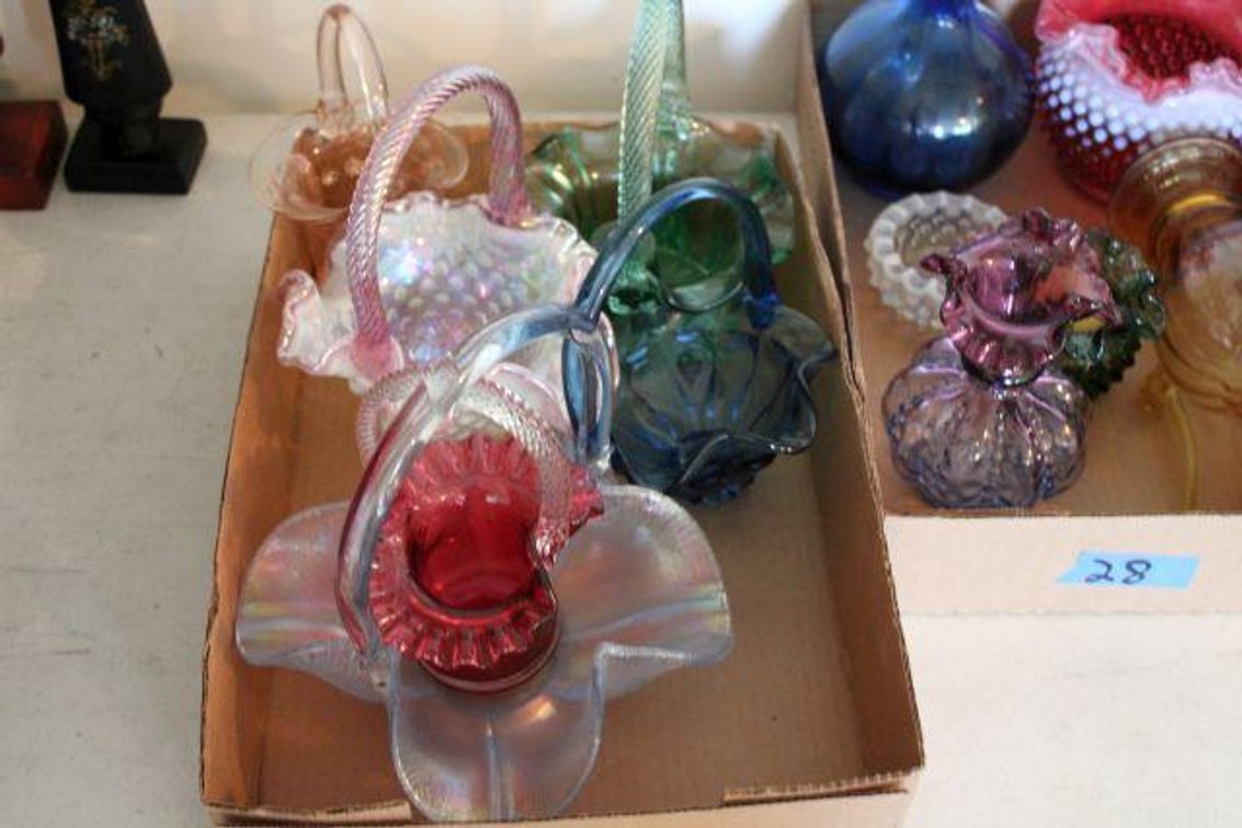 FENTON GLASS DECOR