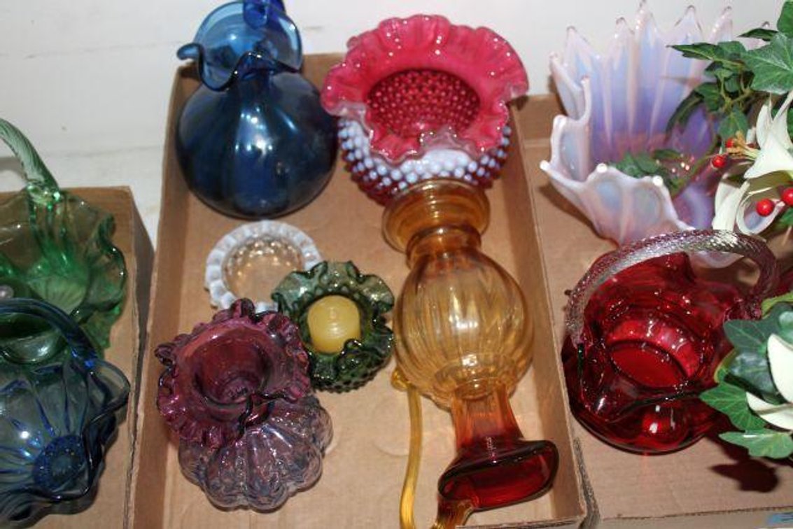 FENTON GLASS DECOR
