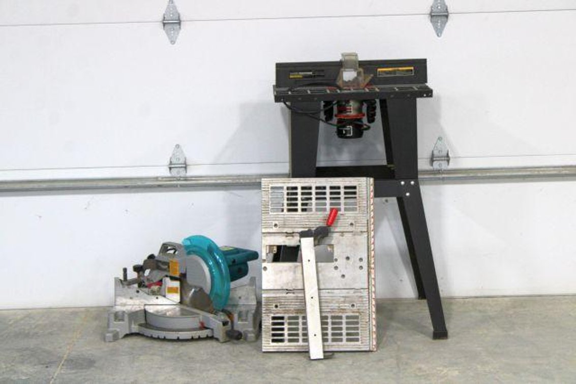 CRAFTSMAN ROUTER TABLE AND MAKITA MITER SAW