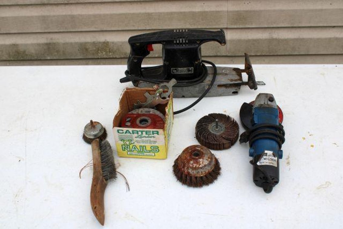 ANGLE GRINDER AND RECIPROCATING SAW 