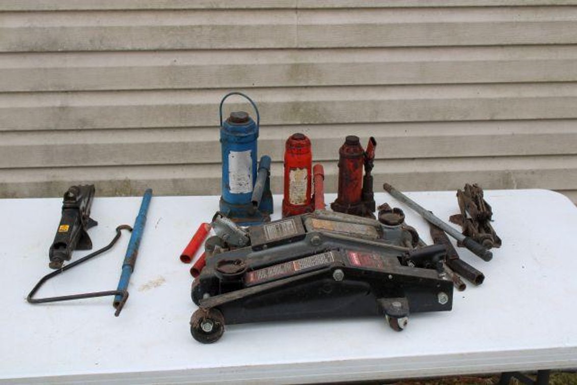 VARIOUS JACKS
