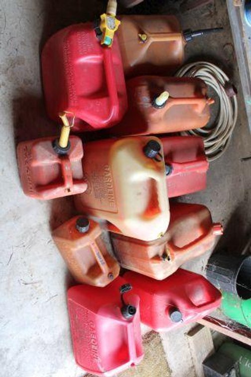 GAS CANS