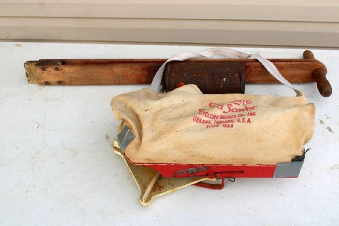 CORN PLANTER AND BAG BROADCASTER