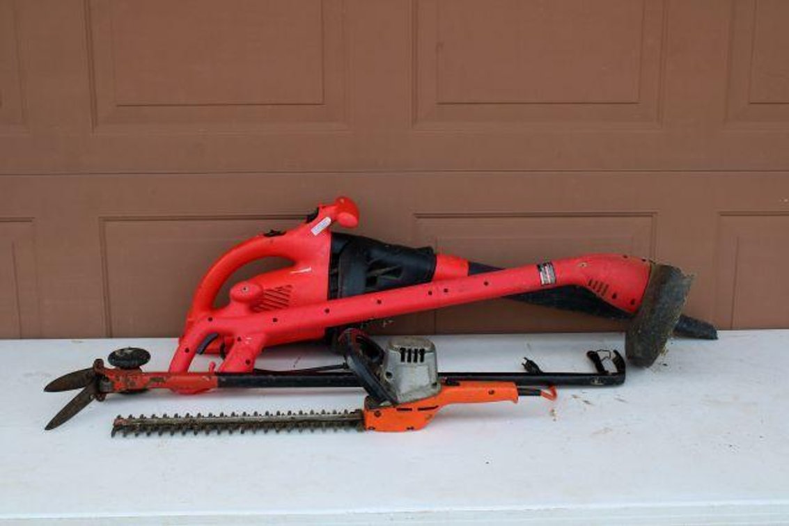 LAWN AND GARDEN TOOLS