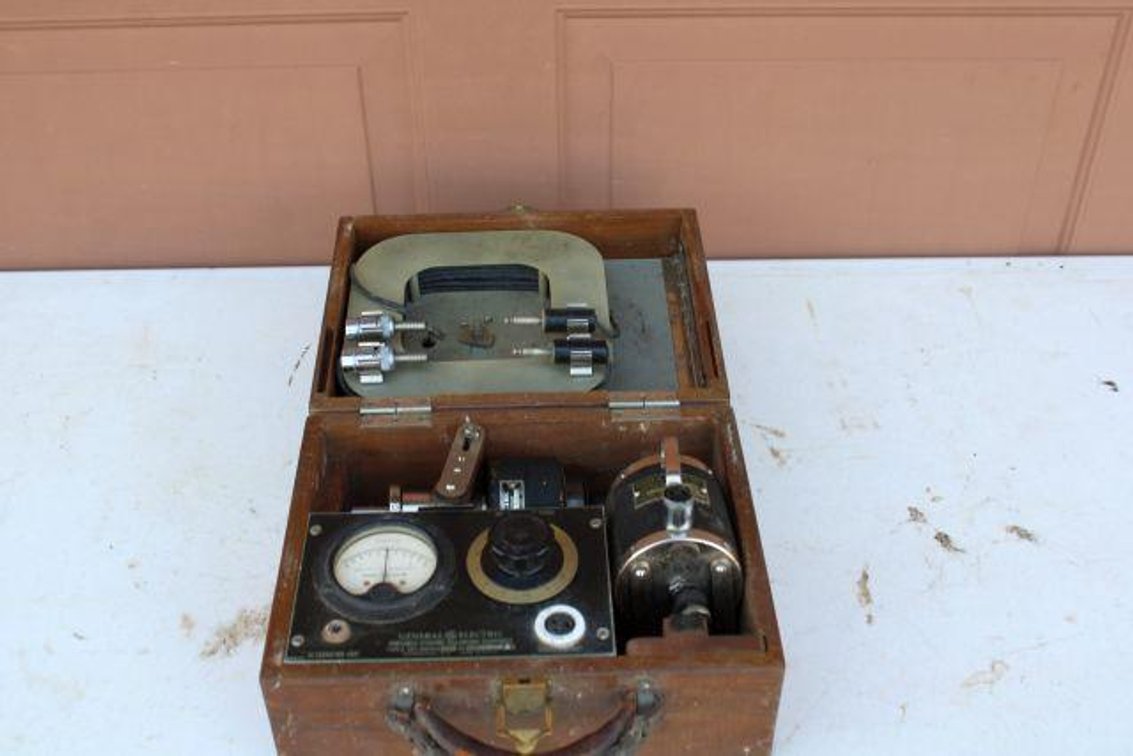 GENERAL ELECTRIC PORTABLE DYNAMIC BALANCING EQUIPTMENT 