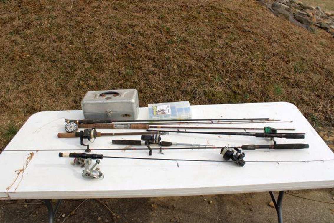 FISHING SUPPLIES 