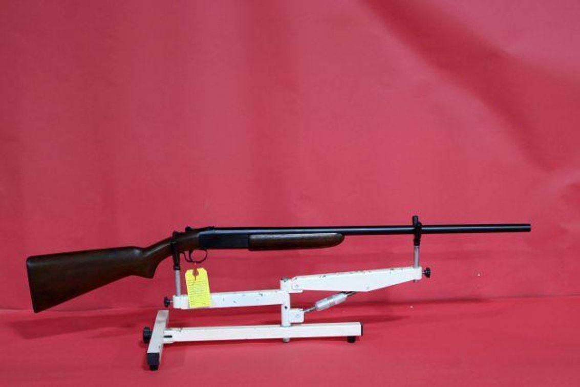 WINCHESTER MODEL 37 SINGLE SHOT SHOTGUN