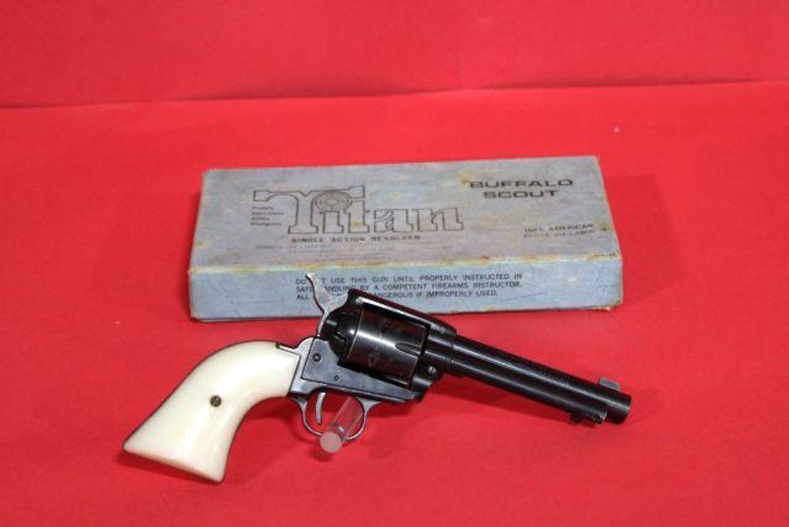 FIE MODEL E15 BUFFALO SCOUT .22 REVOLVER 