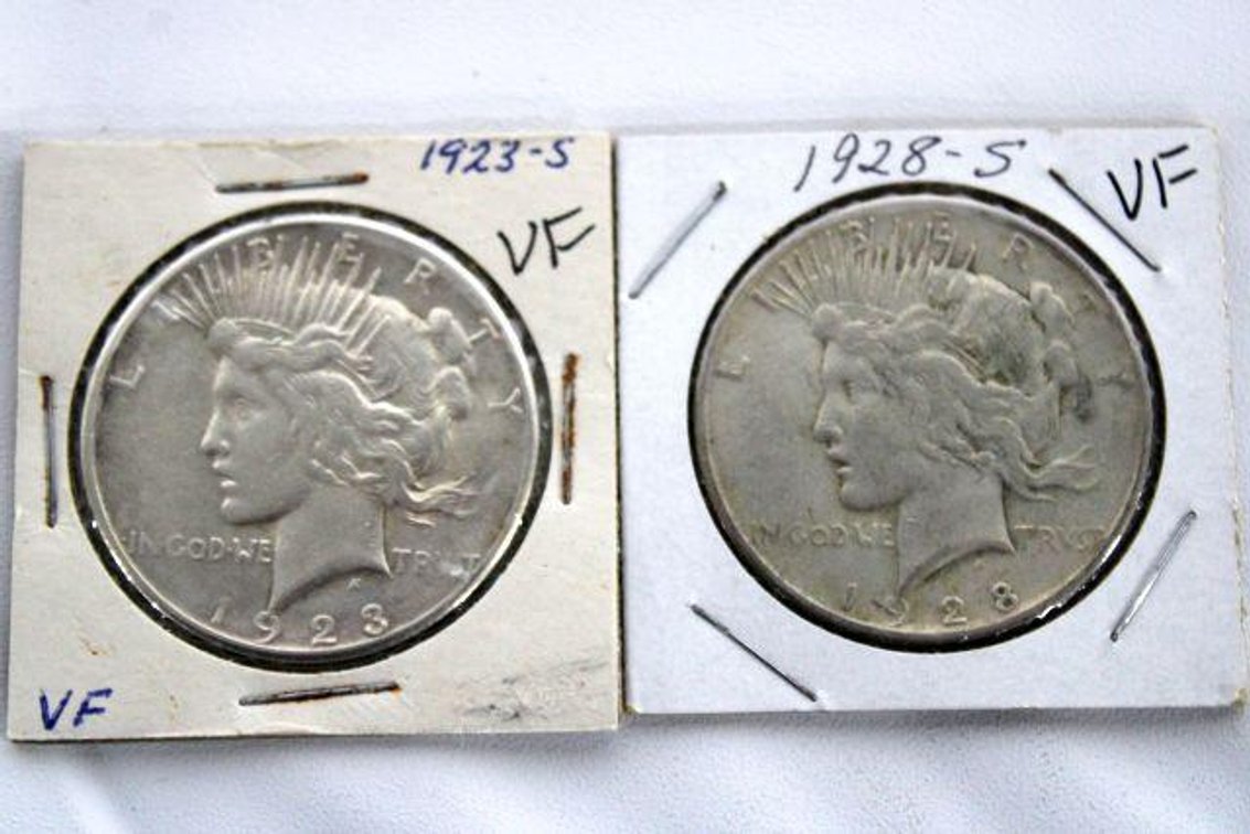 VERY FINE PEACE DOLLARS