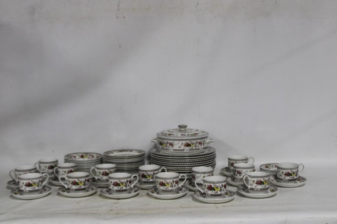 MIDWINTER CHINA SET