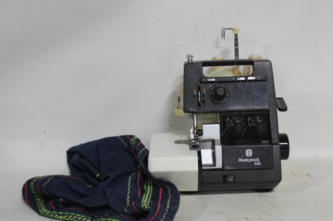 HUSKYLOCK 430 SEWING MACHINE