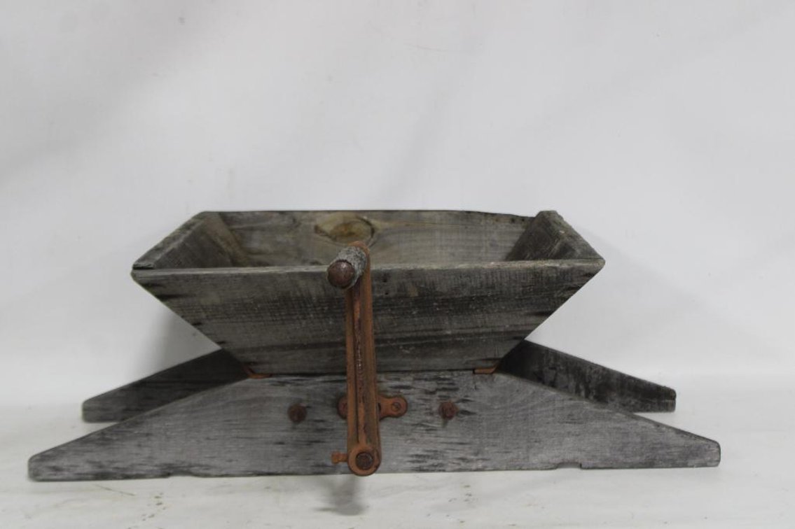 ANTIQUE FRUIT PRESS GRINDER