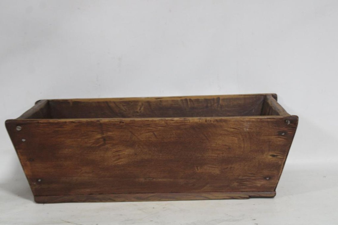 PRIMITIVE CRIB