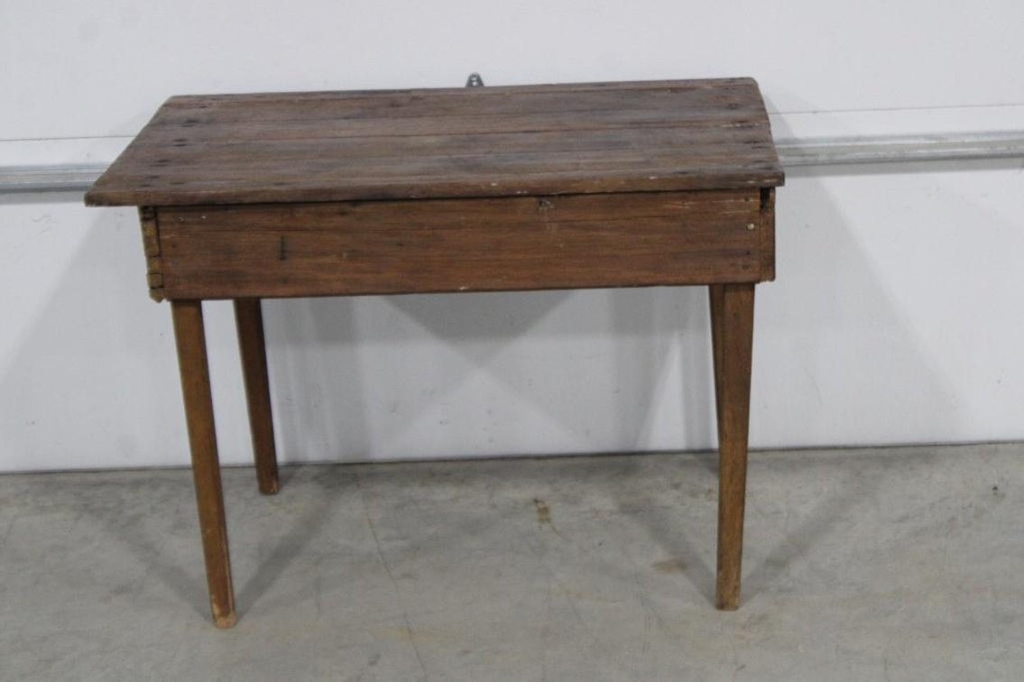 PRIMITIVE DINING TABLE