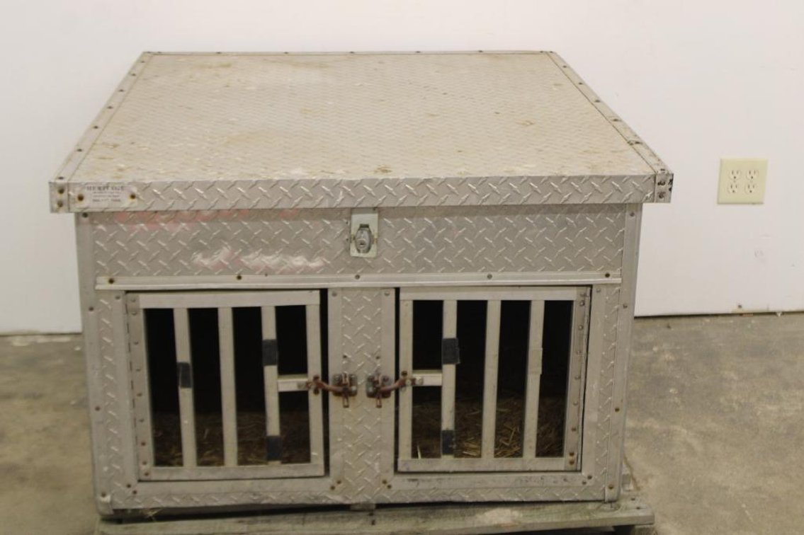 HERITAGE DOG BOX