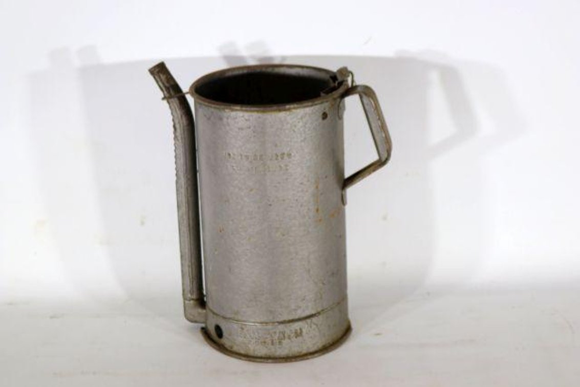 HUFFMANS OIL CAN