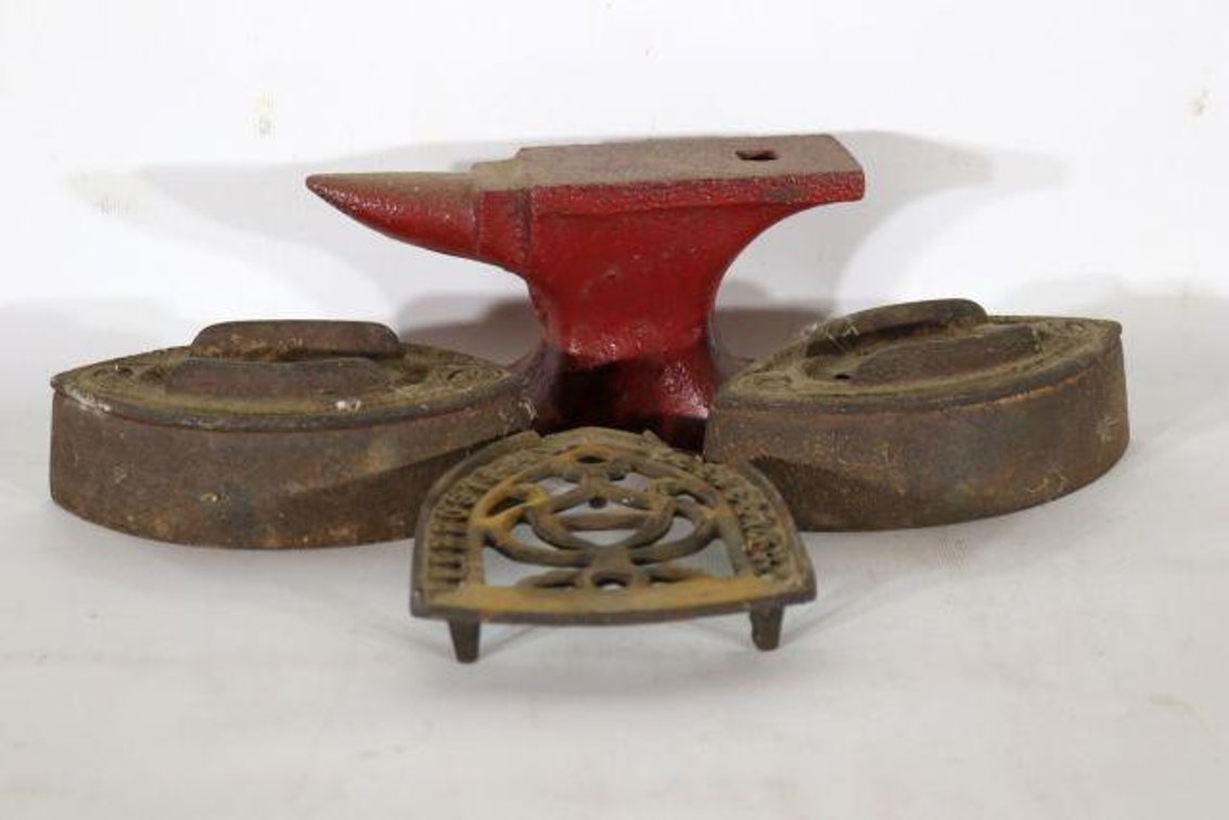 VARIOUS CAST IRON 