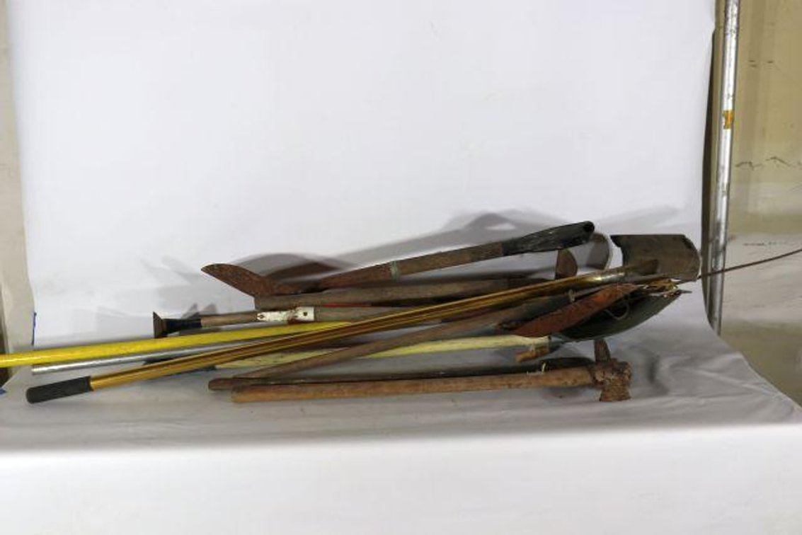 LONG HANDLE TOOLS