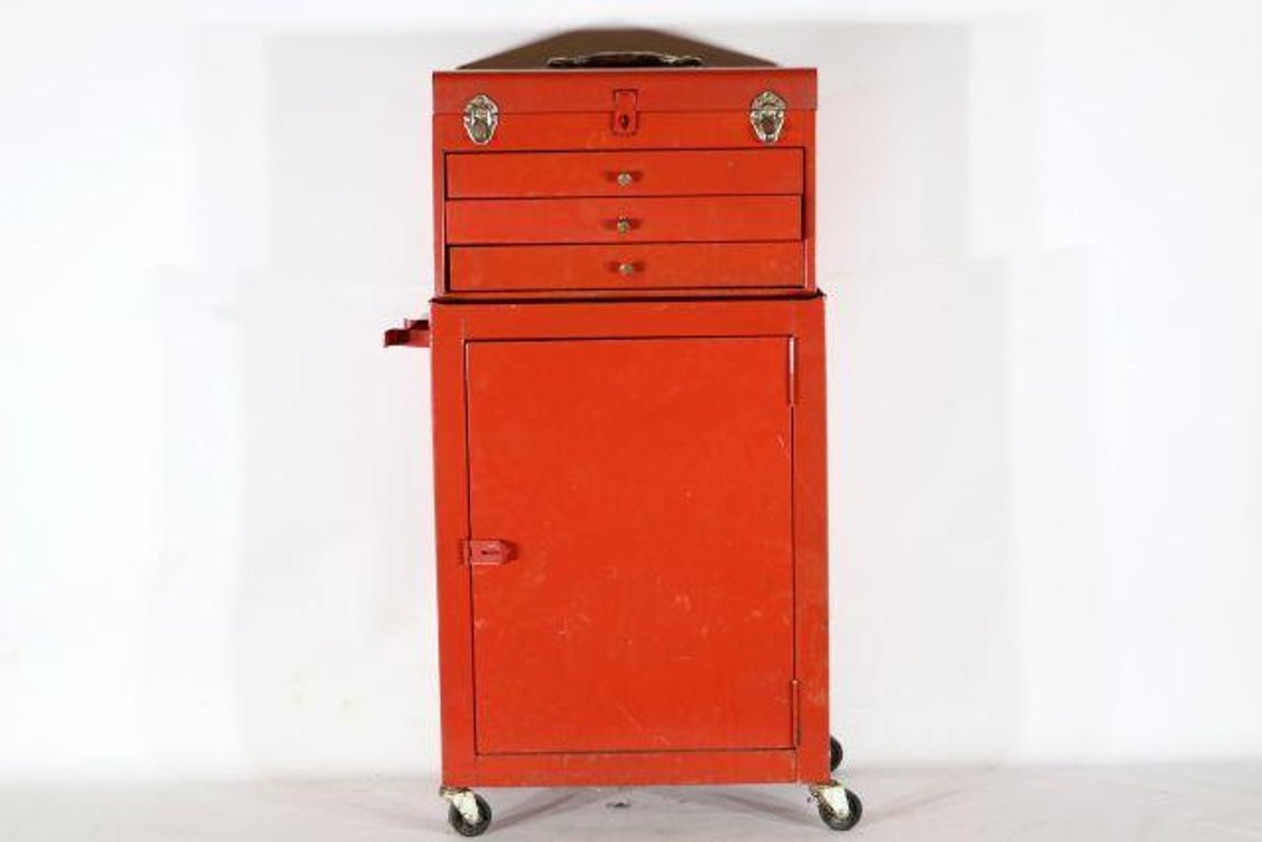 TOOL BOX