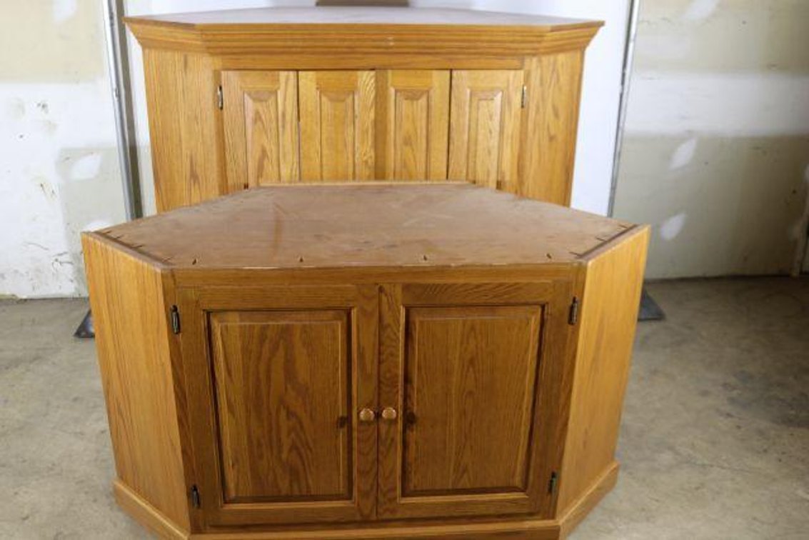 TWO PIECE TV STAND 
