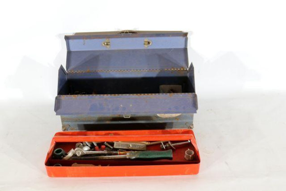 ASSORTED SOCKET SET
