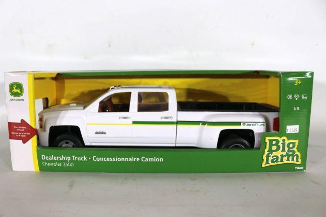 JOHN DEERE CHEVROLET 3500 DEALERSHIP TRUCK TOY
