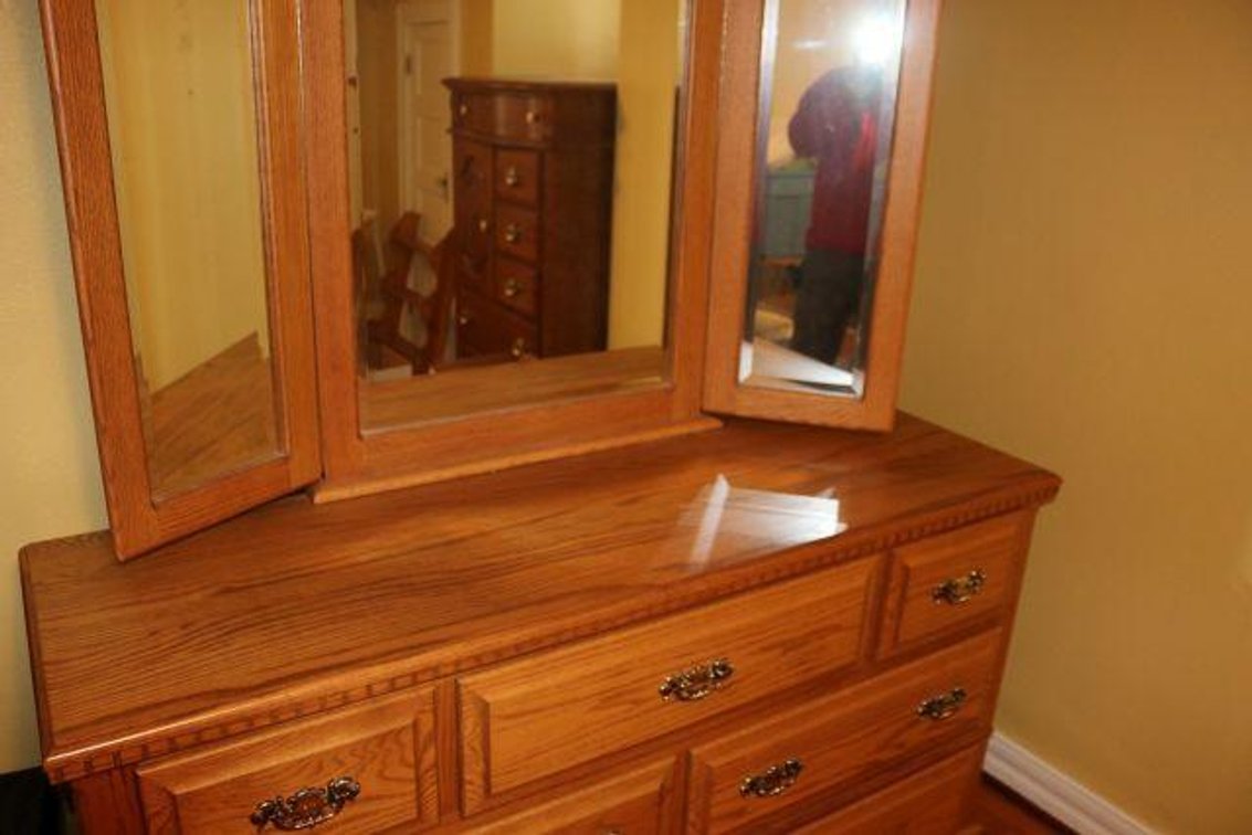 DRESSERS